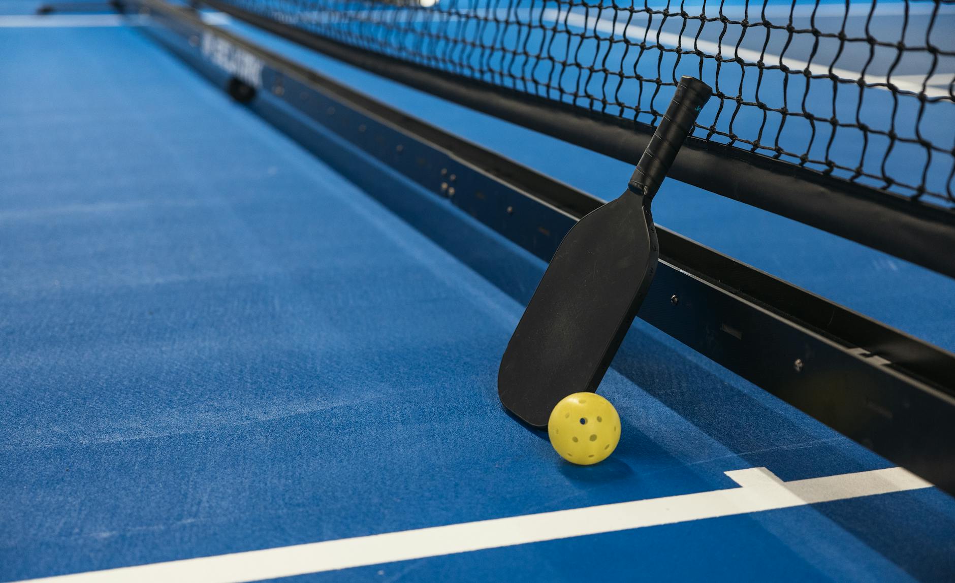 Pickleball là gì? Vì sao môn thể thao này đang bùng nổ tại Việt Nam